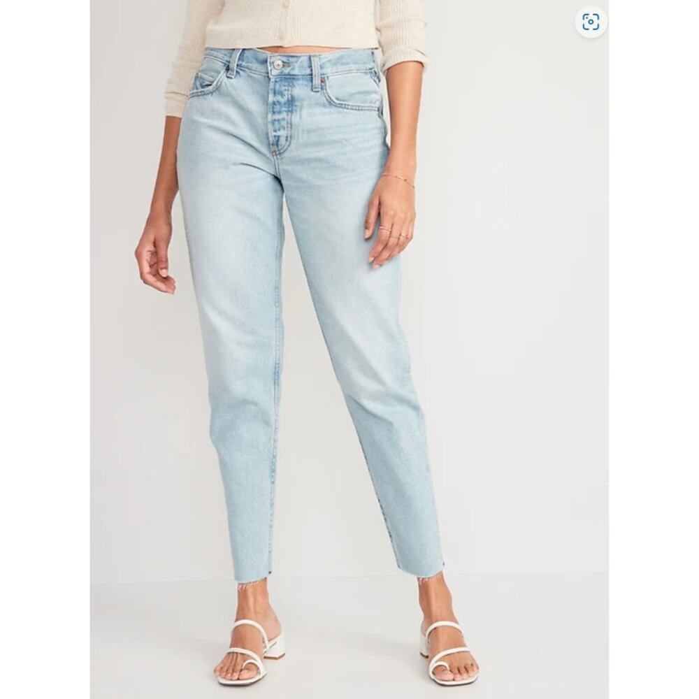 Old Navy High-rise Slouchy Taper Nessa Clean Light Wash Frayed Hem